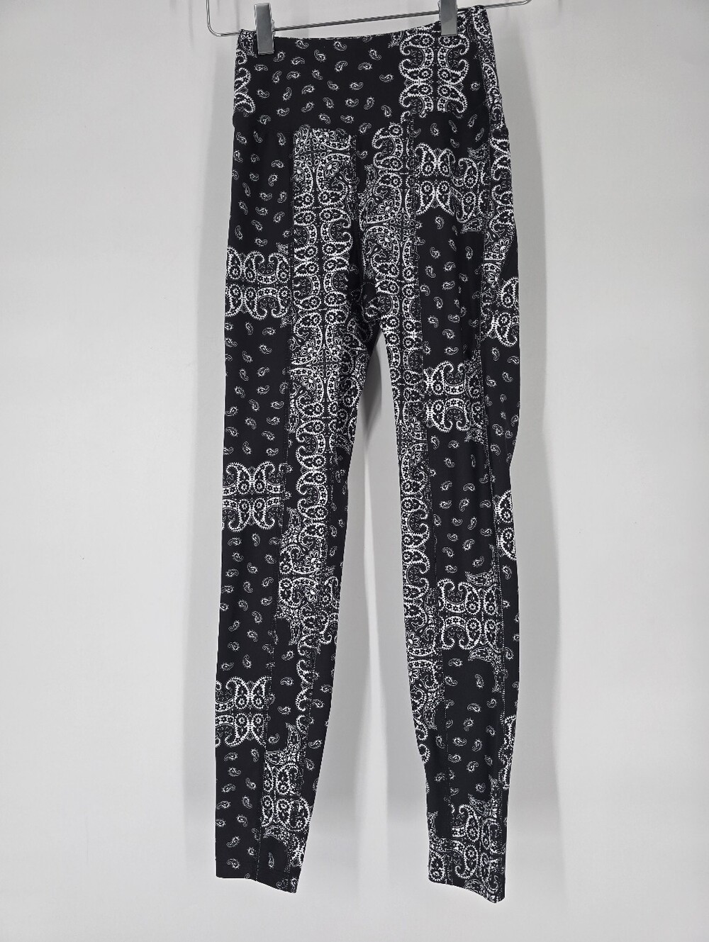 Year of Ours Bandana Print Black White Leggings Size XS